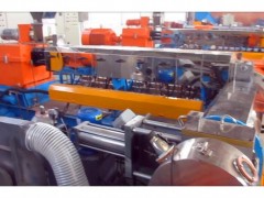 碳酸钙造粒机（新型） ，碳酸钙高填充母粒生产线