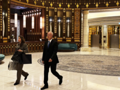 俄罗斯和美国高级官员在没有基辅的情况下就乌克兰战争举行会谈