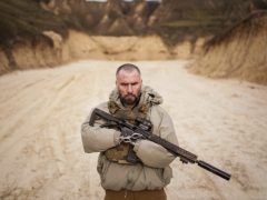 乌克兰士兵在截肢后重返战场