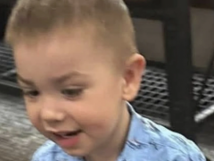 寻找一名失踪的 2 岁俄勒冈州男孩，他最后一次被人看到是在院子里玩耍