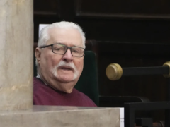 波兰民主英雄瓦文萨表示，特朗普对泽连斯基的对待让他感到“恐惧”