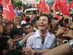 洪都拉斯举行初选，选民对安全和经济的不满情绪日益浓厚