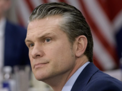 赫格塞斯将飞往菲律宾和日本，首次访问与中国存在分歧的亚洲条约盟友