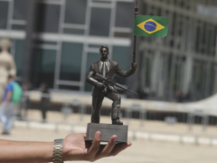 巴西最高法院结束博尔索纳罗政变程序的第一天，但未作出裁决