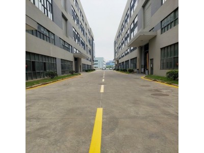 苏州厂区划线一米多少钱 苏州厂区人行横道线施工图2
