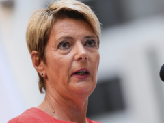 瑞士领导人表示，特朗普政府预计将与 15 个国家就美国关税进行“特权”谈判