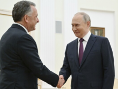 特朗普对普京是否愿意结束乌克兰战争表示怀疑，此前一天他表示已达成协议