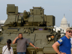 特朗普终于有机会在华盛顿举行盛大的阅兵式来超越法国