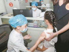 HPV 疫苗 11 月 10 日起纳入国家免疫规划！2011 年后出生满 13 周岁女孩可免费接种
